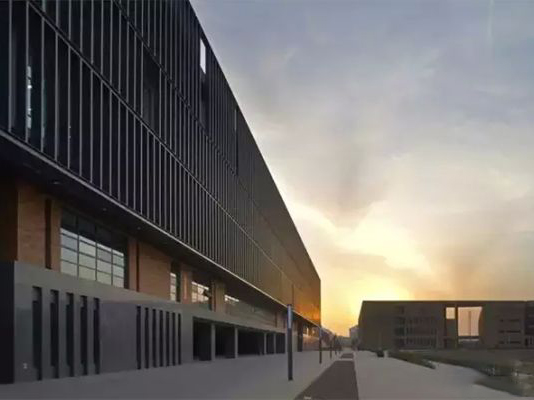 天津工業(yè)大學(xué)圖書館1